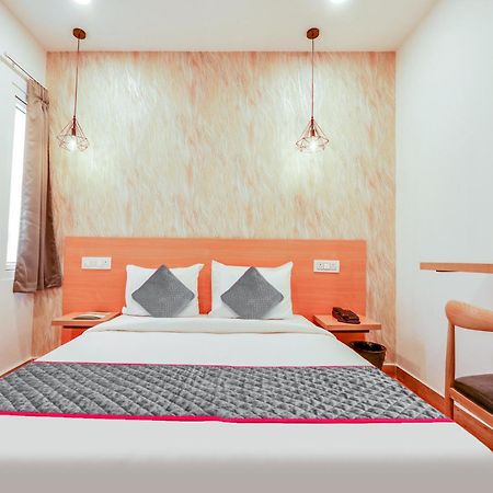 Townhouse Casa Grand Hotel Hyderabad Exterior foto