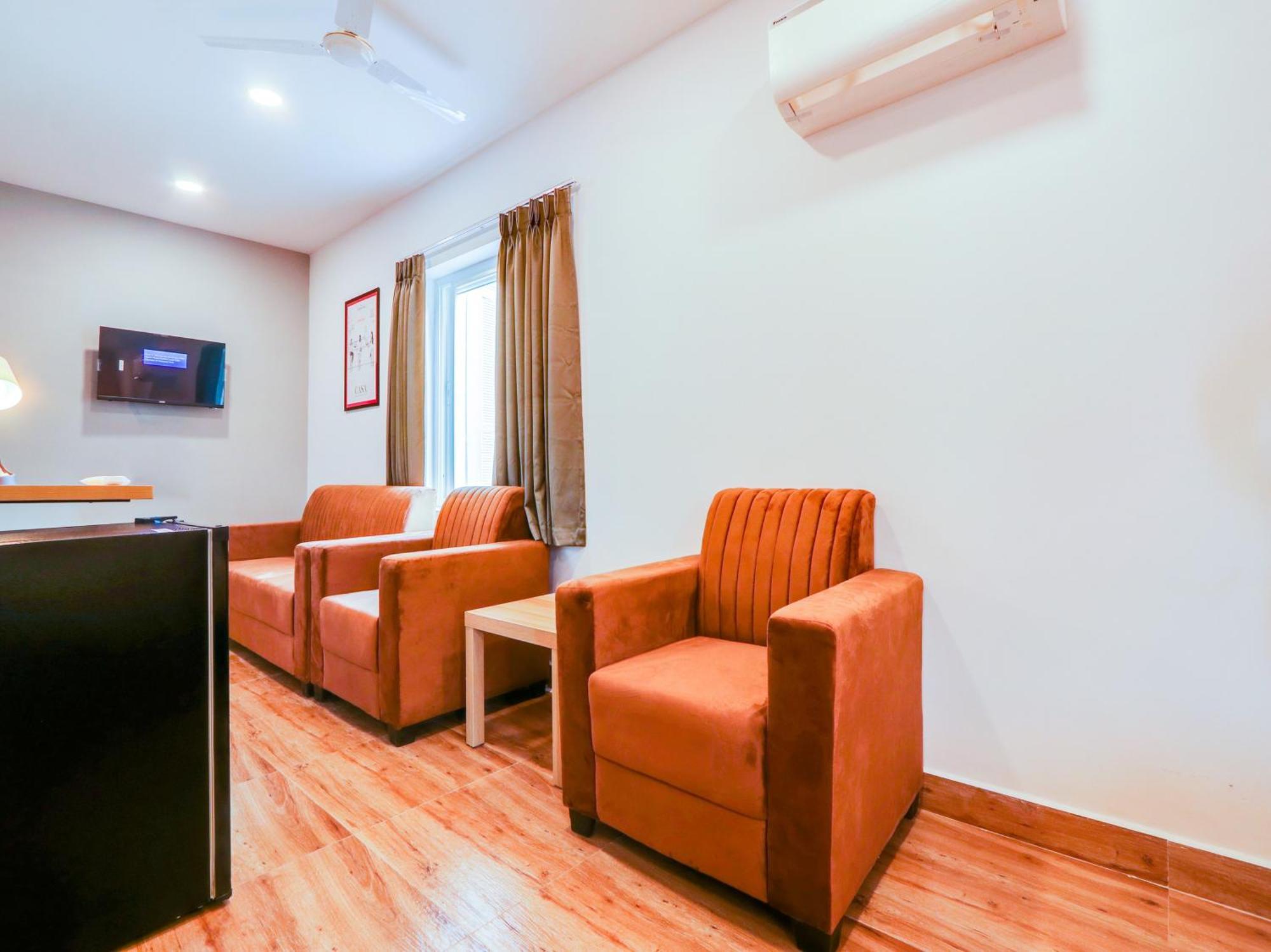 Townhouse Casa Grand Hotel Hyderabad Exterior foto