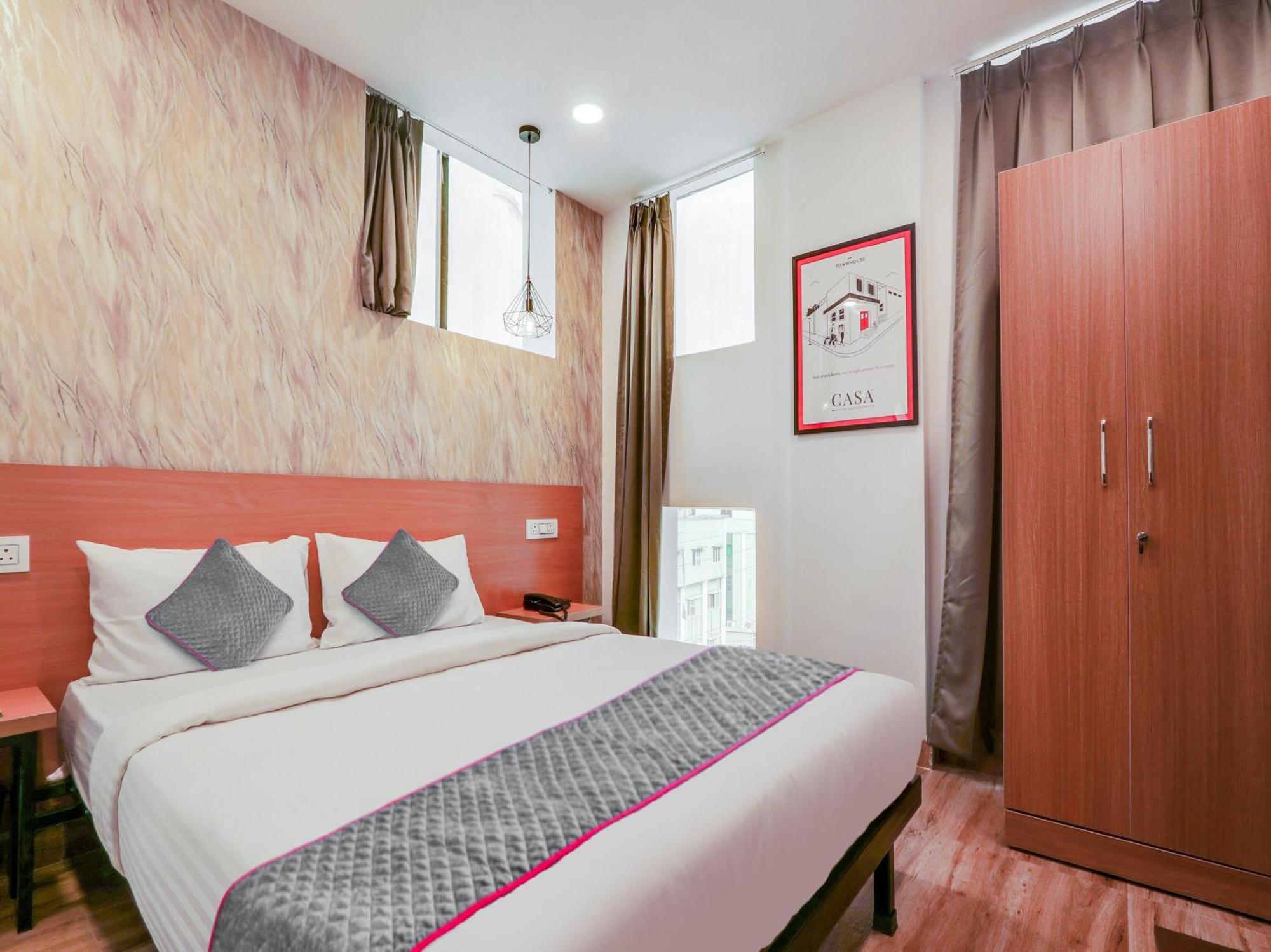 Townhouse Casa Grand Hotel Hyderabad Exterior foto