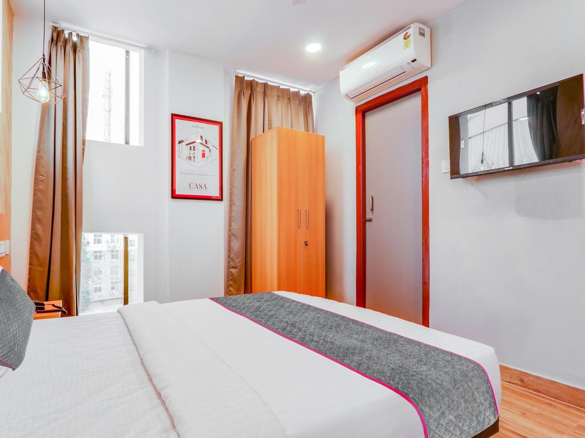 Townhouse Casa Grand Hotel Hyderabad Exterior foto